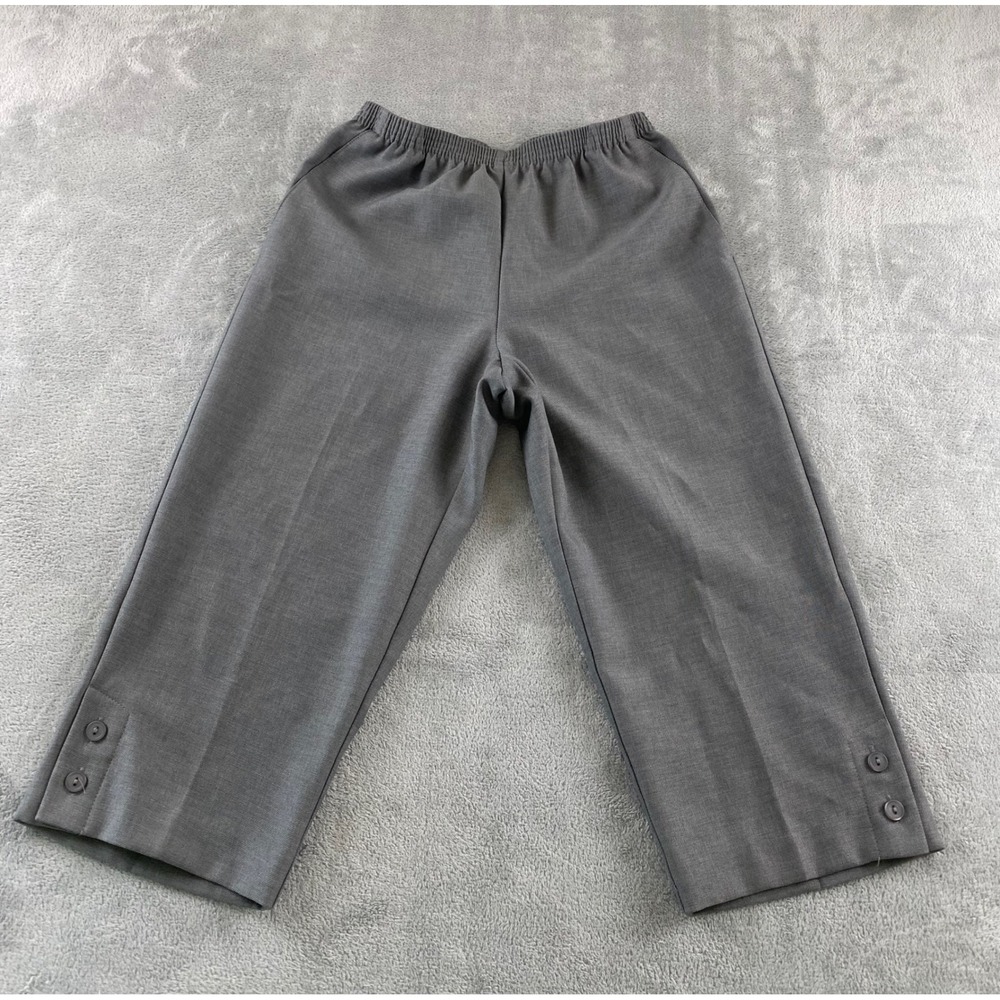Alfred Dunner Petite Grey Pull On Capri Pants Button Hem Cropped Trousers 6P